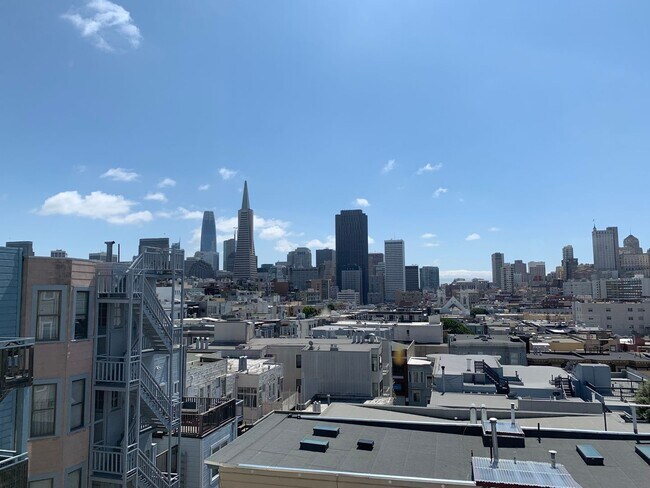 Building Photo - 517-523