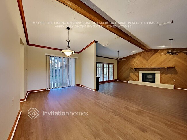 Foto del edificio - 7545 High Pines Ct