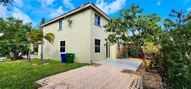 Building Photo - 3541 SW 170th Ave