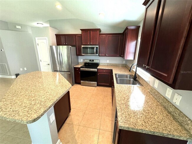 Foto del edificio - 15335 Ancel Cir