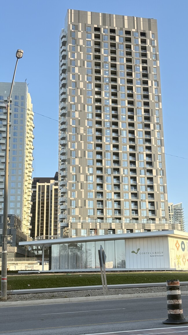 Building Photo - 498 Caldari Rd