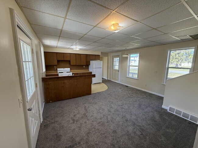 Foto del edificio - Howard City Multi-level 2BR
