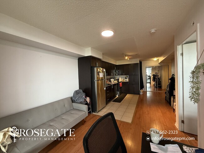 Building Photo - Pet-Friendly 1 Bedroom + Den Corner Condo with Parking & Locker – North York