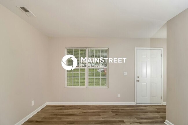 Foto del edificio - 4 Bedroom Pet-Friendly Home in Greensboro,...