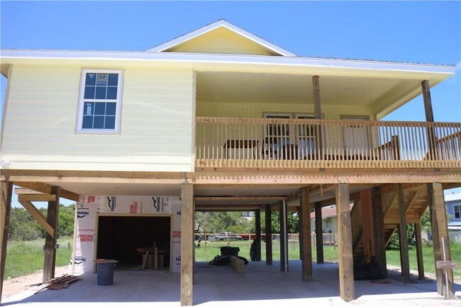 Building Photo - 234 Riviera Dr