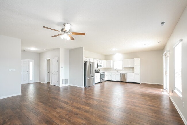 Foto del edificio - 3500 Limelight Ln