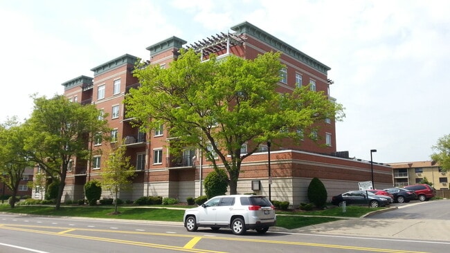 Building Photo - 235 N Smith St