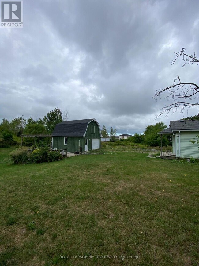 Building Photo - 4012 Mountain St