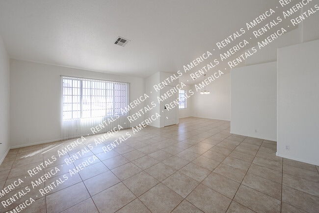 Foto del edificio - 6524 N 90th Dr