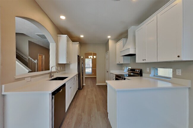 Foto del edificio - 2610 Hilldale Park Ln