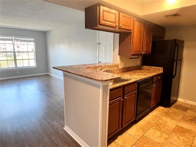 Foto del edificio - 10200 Gandy Blvd N