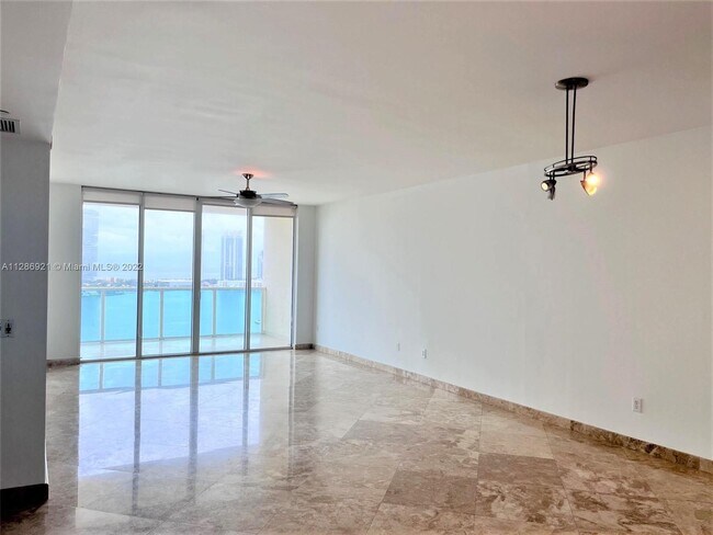Building Photo - 3330 NE 190th St  1912 Aventura Fl 33180
