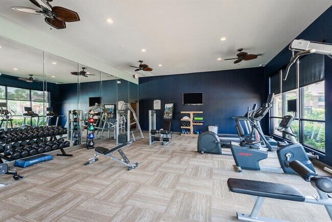 Foto del edificio - 5200 Pointe W Cir