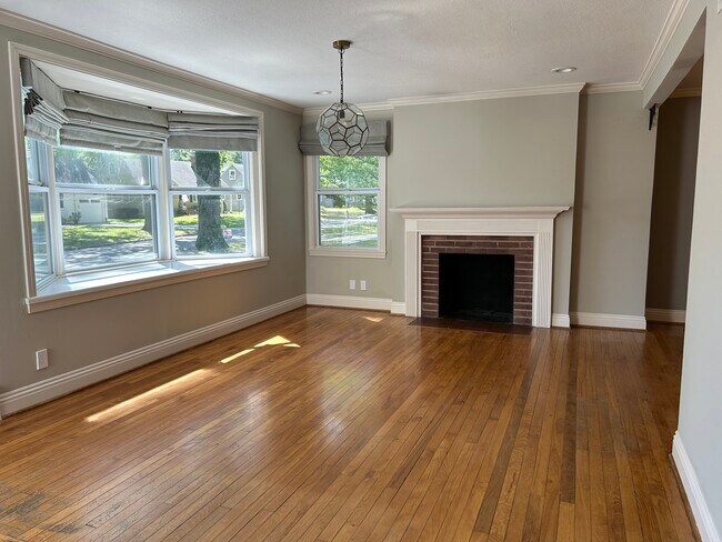 Foto del edificio - 4616 W 69th Terrace
