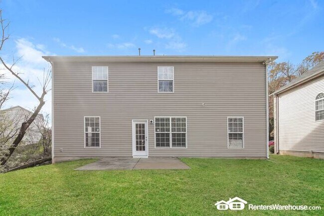 Large 5 Bedroom 3 bath photo'