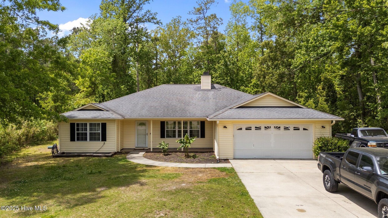 Foto principal - 805 Fields Rd