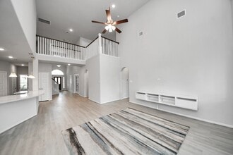 Building Photo - 3102 Trishelle Ct