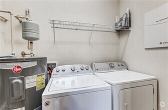Building Photo - 12866 Carrington Cir