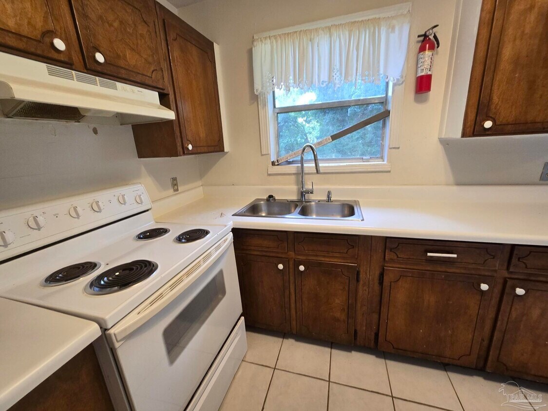 Foto principal - 916 Twinbrook Ave