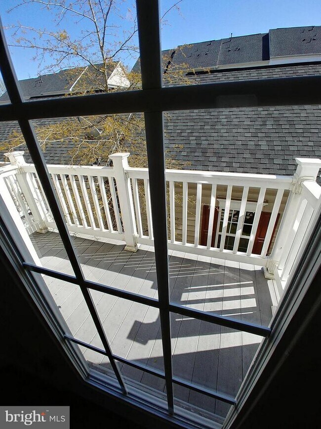 Foto del edificio - 8007 Sport View Rd