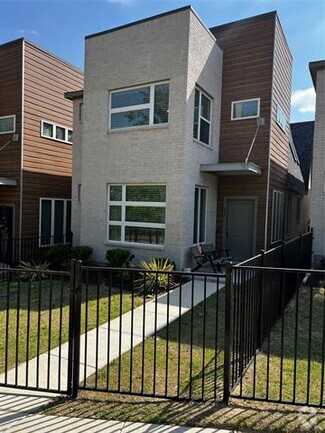 Building Photo - 357 Oakbend Dr