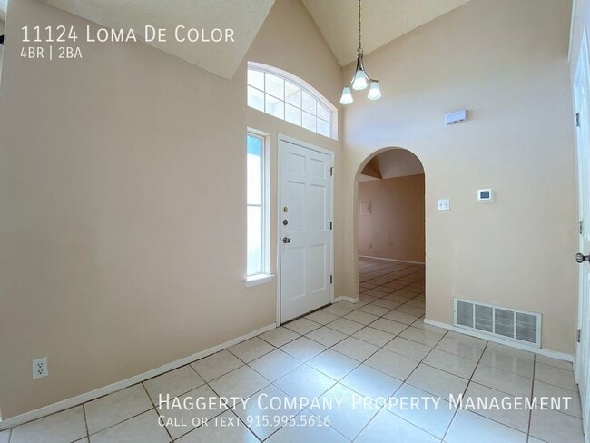 Building Photo - 11124 Loma De Color Dr