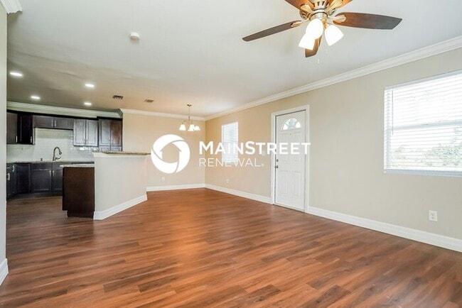 Foto del edificio - 3 Bedroom Pet-Friendly Home in Lehigh Acre...