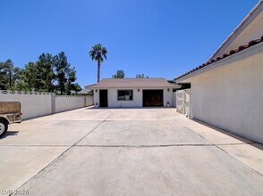 Building Photo - 3335 Beam Dr