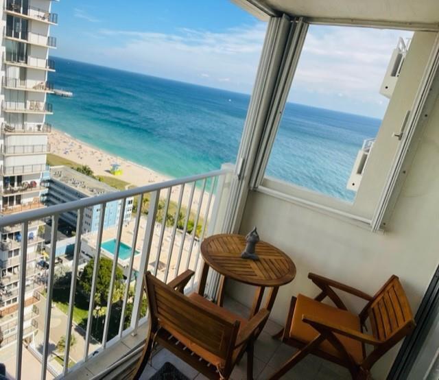 Foto del edificio - 111 Briny Ave