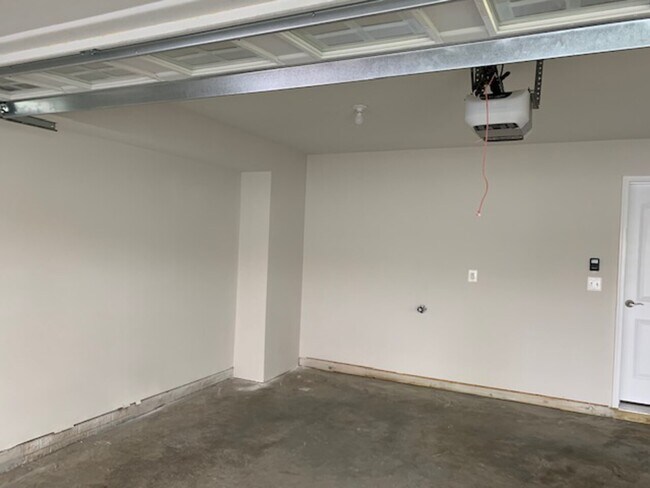 Building Photo - 515 Caddy Aly, Charlottesville, VA, 22911