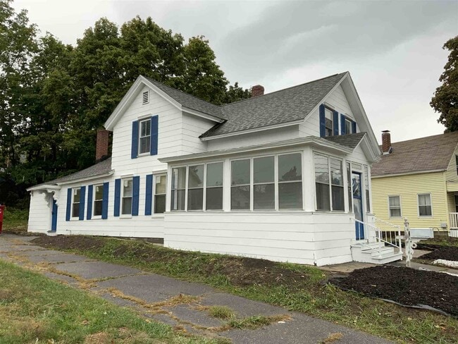 Building Photo - 46 Amherst St