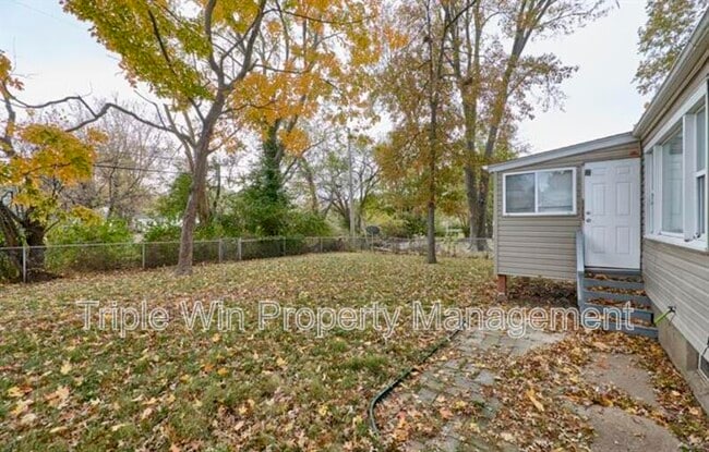 Building Photo - 10128 Ashbrook Dr