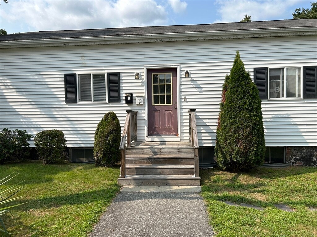 Primary Photo - 4 Pine St