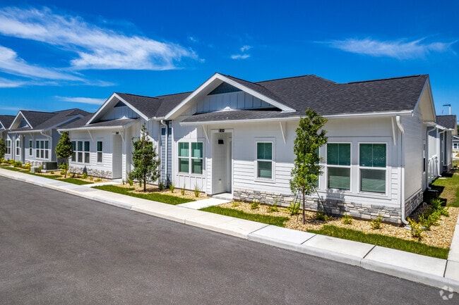 Building Photo - The Sophia Luxury Villas