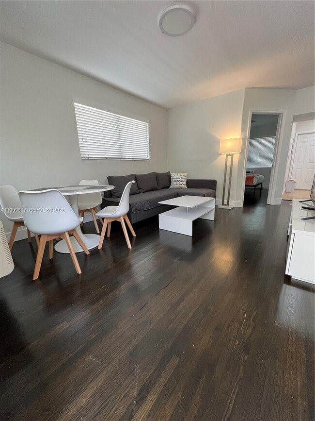 Building Photo - 620 Jefferson Ave