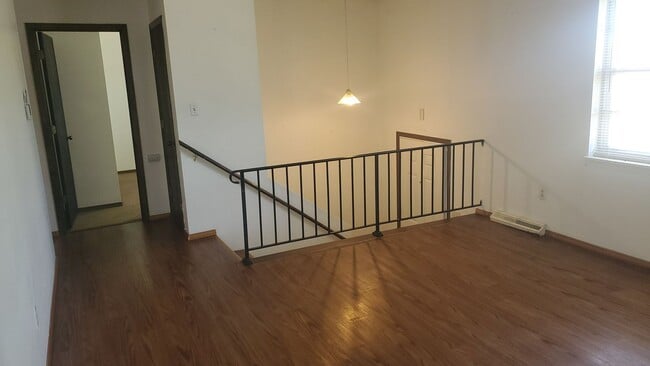 Building Photo - 1685-1687 Sonora Dr