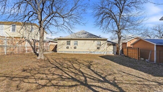 Building Photo - 234 Princeton Ave