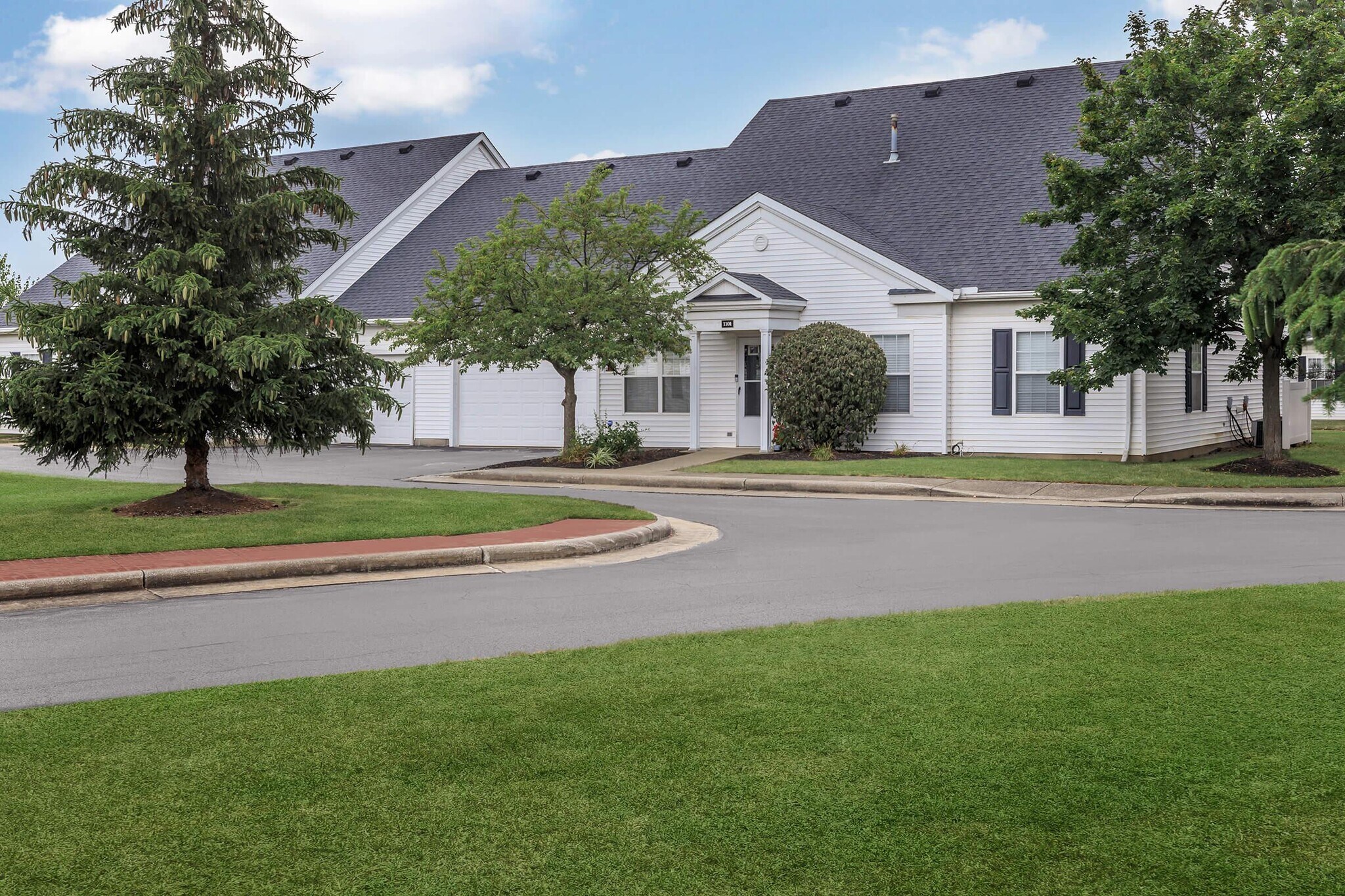 The Village of Western Reserve Apartments – photo 3