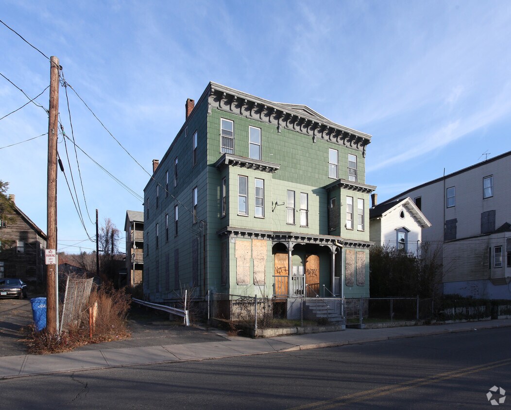 Foto principal - 675 S Main St