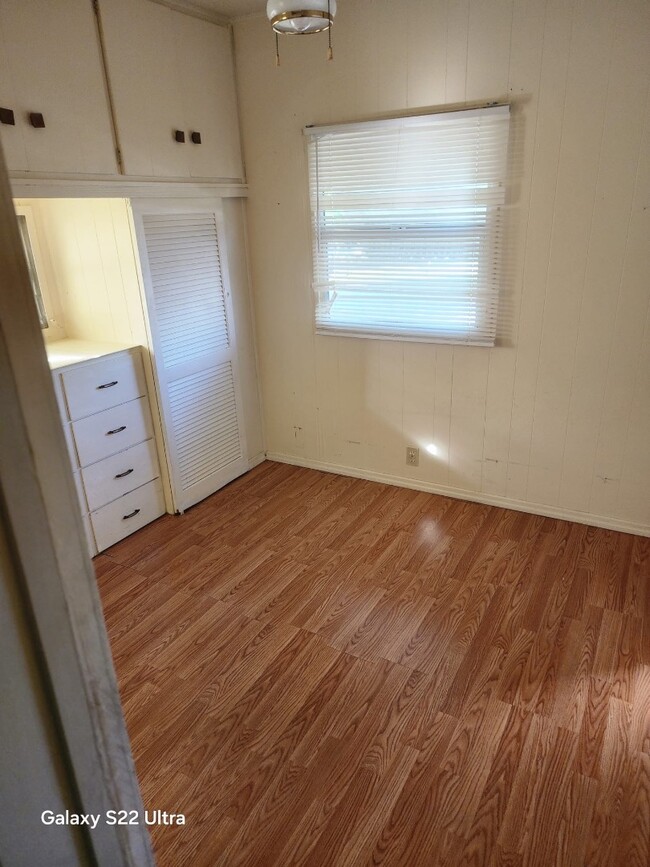 Foto del edificio - 1012 51st Ave Terrace W