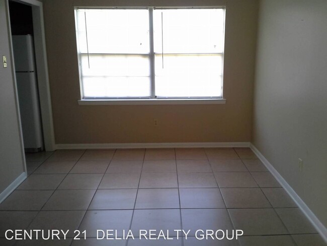 Building Photo - 3 br, 2 bath House - 1108 Meadowbrook St.