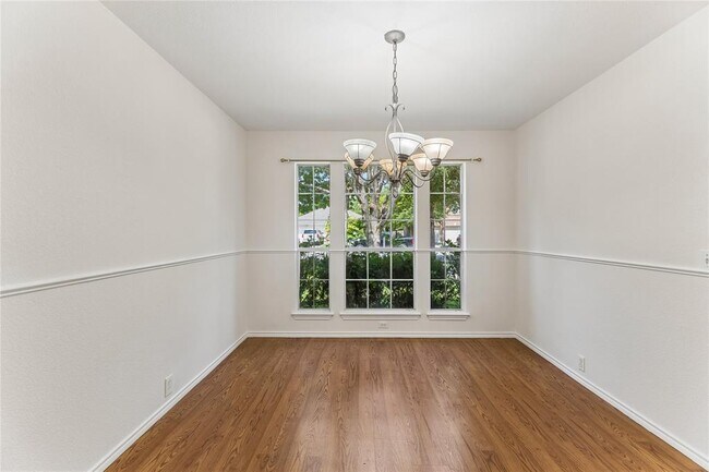 Foto del edificio - 2372 Paradise Ridge Dr