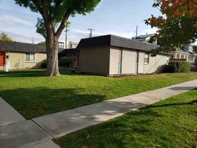 Building Photo - Newly Remodeled 1 bed/1 bath in Sugarhouse...