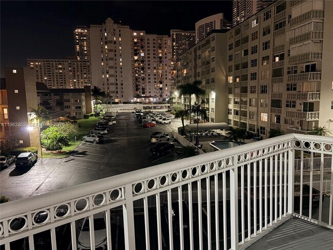 Foto del edificio - 1913 S Ocean Dr