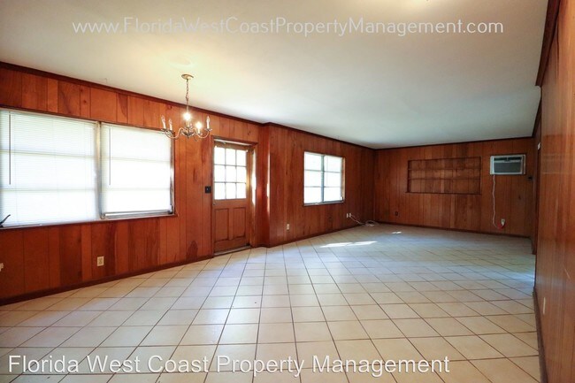Foto del edificio - 2 br, 1 bath House - 6321 McKown Rd