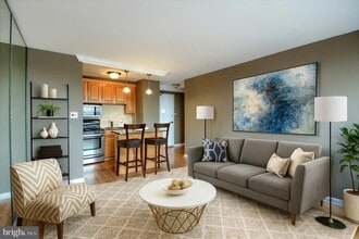 Building Photo - 1810 18 Rittenhouse Square Unit 1106