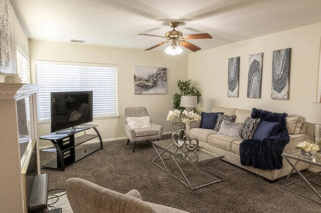 Foto del edificio - 1915 Washington St