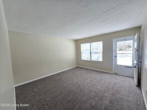 Building Photo - 4800 Tipton Pl