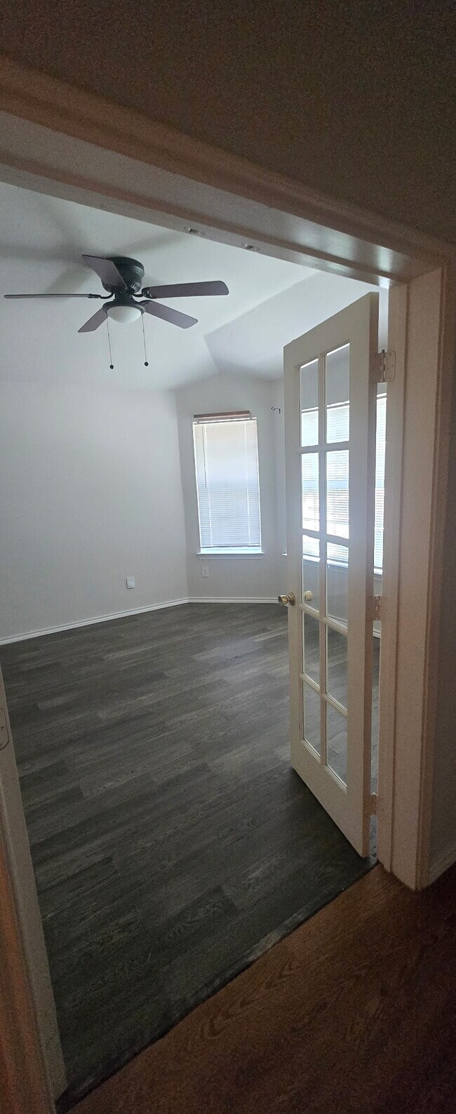 Foto del edificio - 6900 Oak Falls Dr