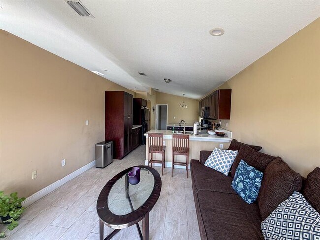 Foto del edificio - 775 NW 165th Ave